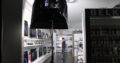 Der Store ins rechte Licht gesetzt