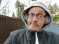 ... und passen noch ganz gut unter den Hoodie.