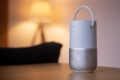 Passt mit dem minimalistischen Design in jede Wohnung: Der Portable Home Speaker.