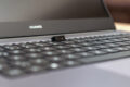 Die Webcam ist in die Tastatur integriert.