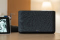 Leider trotz Mikrofone noch kein Smart Speaker.